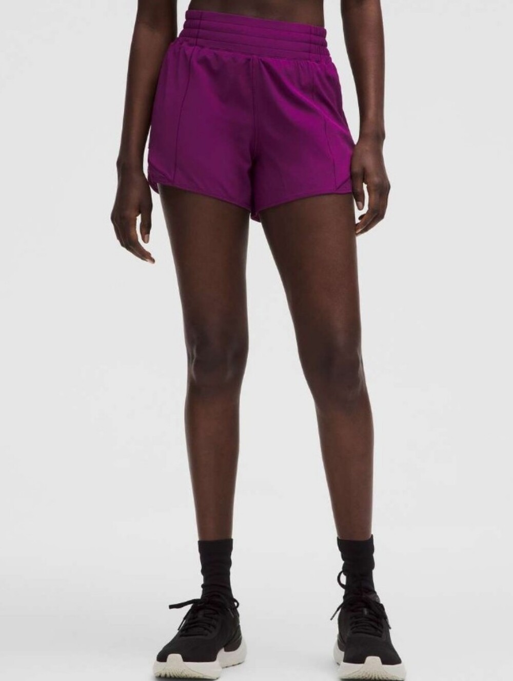 Lululemon Hotty Hot High-Rise Lined Short 4" in Chilled Grape Size 12 - Picture 2 of 14